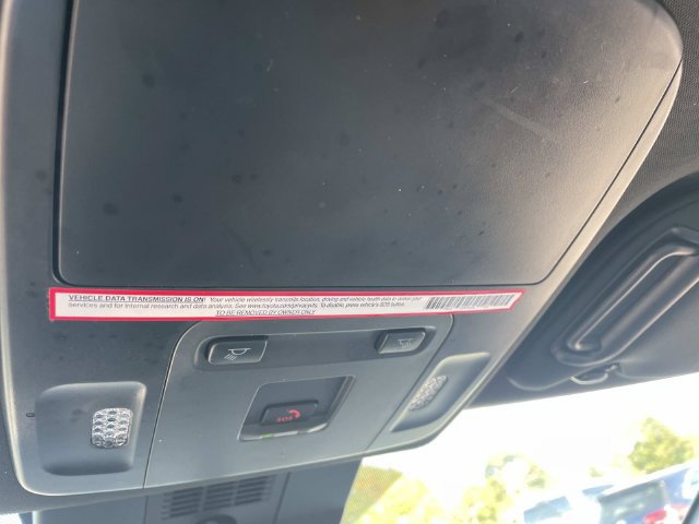 Used 2025 Toyota Camry SE AWD/4WD image 32