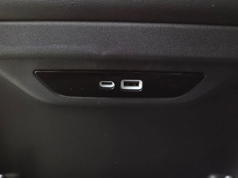 New 2026 Chrysler Pacifica Select image 32