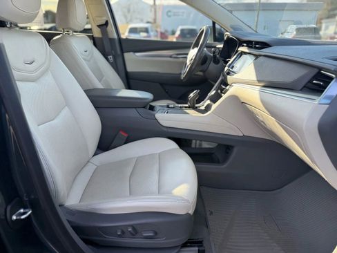 Used 2020 Cadillac XT5 Premium Luxury image 22