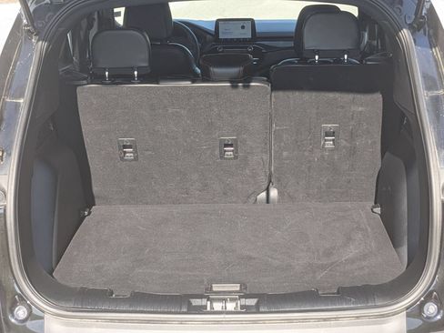 Used 2025 Ford Escape ST-Line FWD image 33