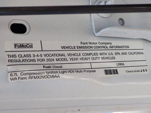 Used 2024 Ford F450 XL w/ XL Chrome Package image 15