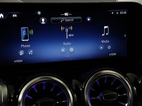 Certified 2025 Mercedes-Benz GLB 250 4MATIC image 2