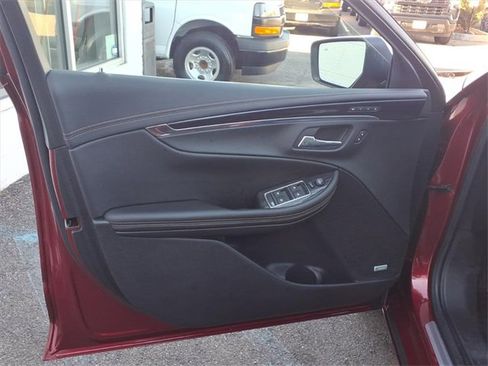 Used 2018 Chevrolet Impala Premier w/ Premier Confidence Package image 10