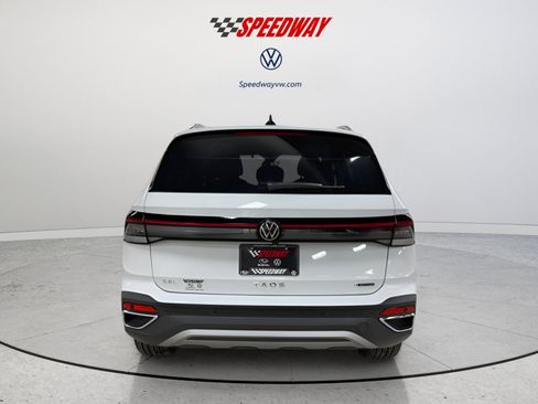 New 2026 Volkswagen Taos SEL image 6