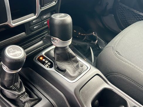 Certified 2022 Jeep Wrangler Unlimited Sport image 13