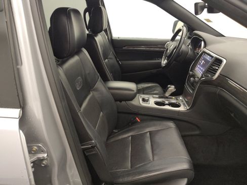 Used 2018 Jeep Grand Cherokee Overland AWD/4WD image 21