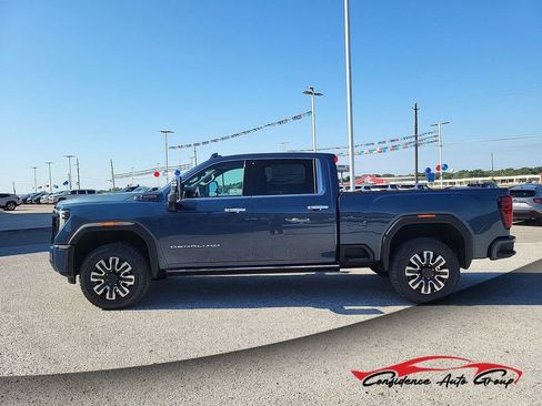 New 2025 GMC Sierra 2500 Denali Ultimate image 1