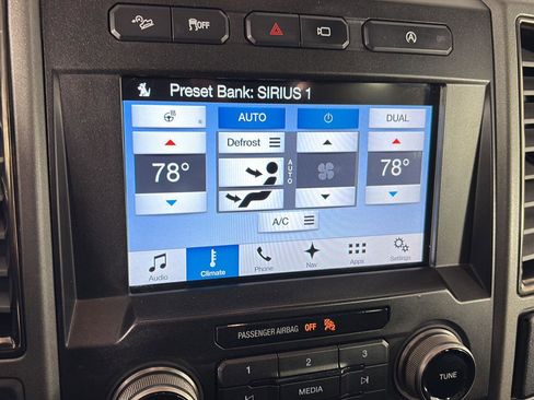 Used 2018 Ford F150 Raptor w/ Equipment Group 802A Luxury image 35