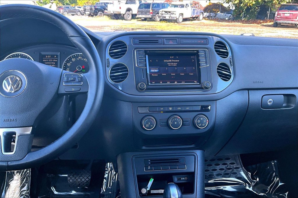 Used 2018 Volkswagen Tiguan Limited AWD/4WD image 8