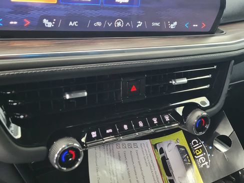 New 2026 Chevrolet Suburban Z71 w/ Z71 Off-Road Package AWD/4WD image 21
