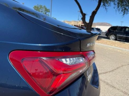 Used 2021 Chevrolet Malibu LT FWD image 8