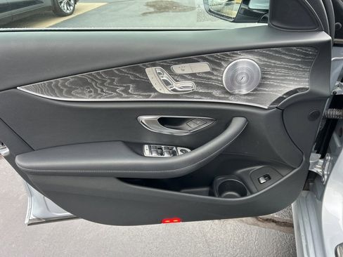 Used 2021 Mercedes-Benz E 350 Sedan image 3