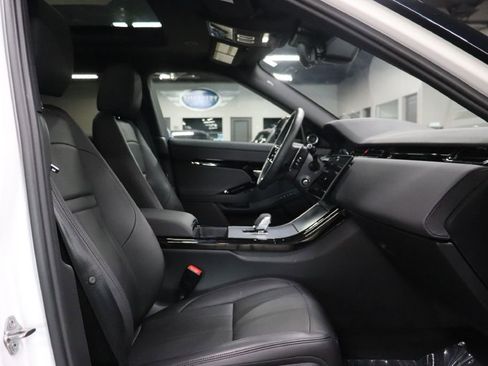 Used 2025 Land Rover Range Rover Evoque S image 23