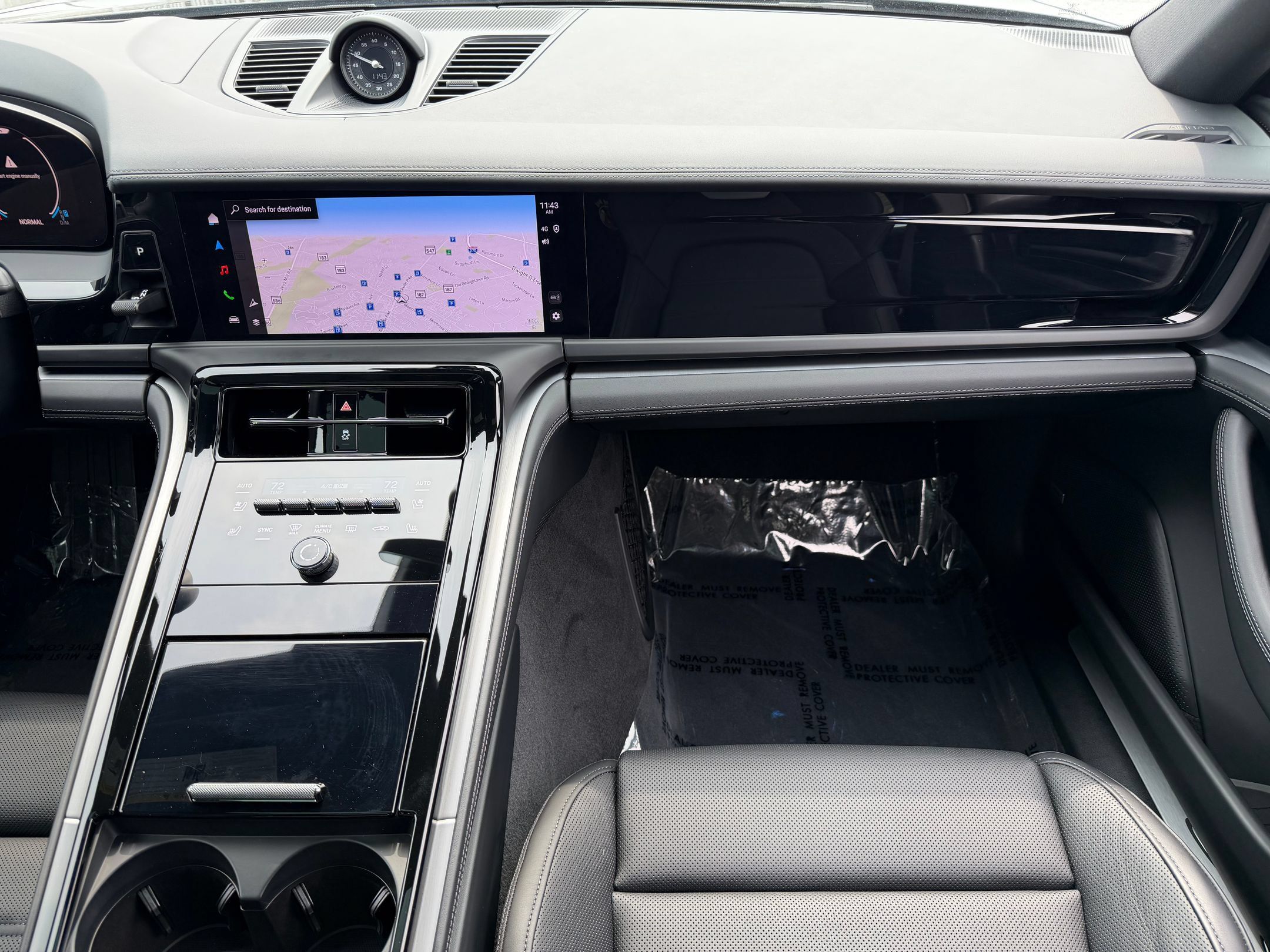 Certified 2024 Porsche Panamera image 31