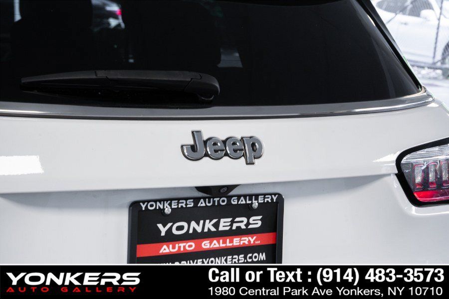 Used 2023 Jeep Compass Latitude w/ Sun and Sound Group AWD/4WD image 49