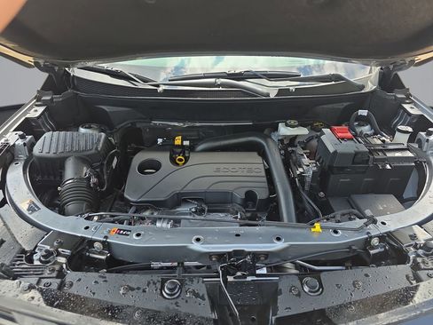 Used 2025 Chevrolet Equinox ACTIV w/ Safety and Technology Package image 41