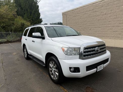Used 2011 Toyota Sequoia Limited AWD/4WD image 3