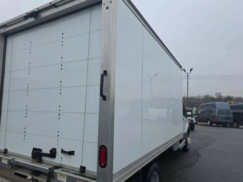 Used 2019 Ford Transit 350 156 DRW RWD image 12