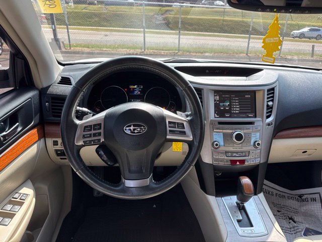 Used 2014 Subaru Outback 2.5i Limited AWD/4WD image 14