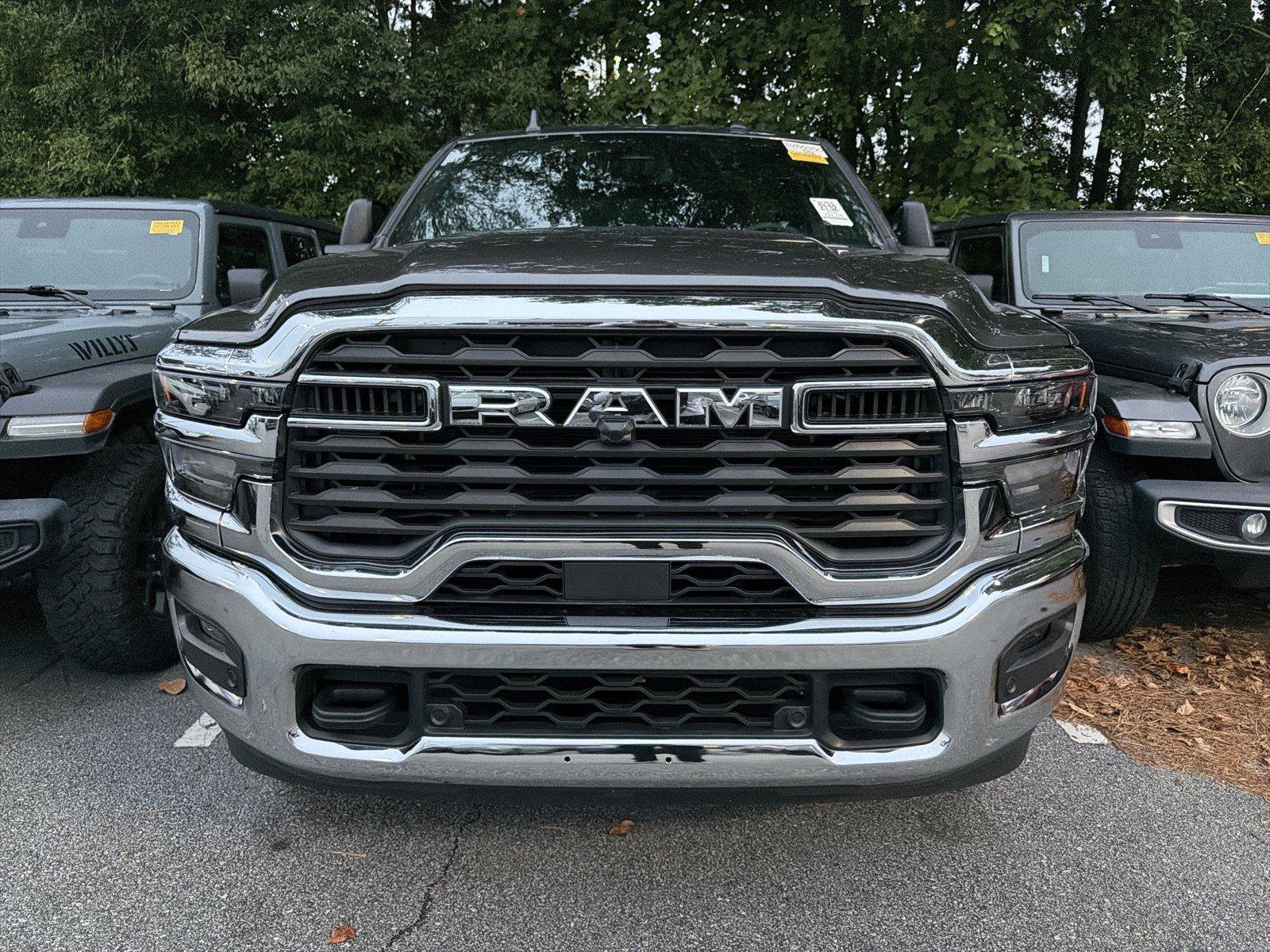 Used 2026 RAM 2500 Big Horn AWD/4WD image 2