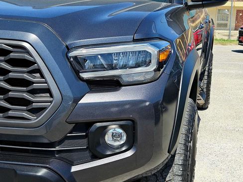 Used 2021 Toyota Tacoma TRD Off-Road AWD/4WD image 11