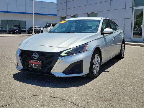 Used 2023 Nissan Altima 2.5 S FWD image 4