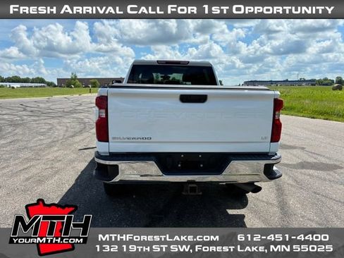 Used 2022 Chevrolet Silverado 2500 LT AWD/4WD image 7