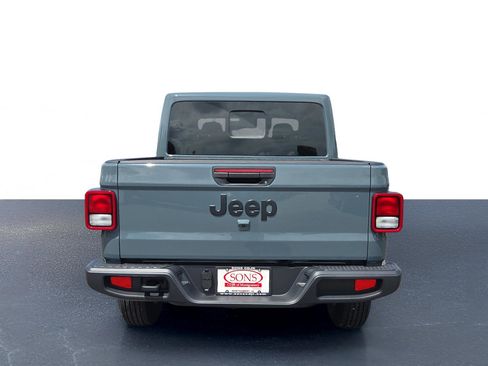 New 2025 Jeep Gladiator Sport image 8