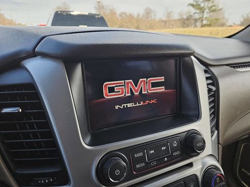 Used 2015 GMC Yukon XL SLT w/ Open Road Package image 21