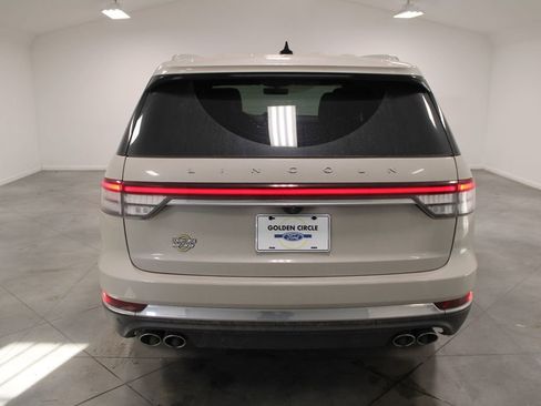 Used 2024 Lincoln Aviator Reserve w/ Equipment Group 201A image 8