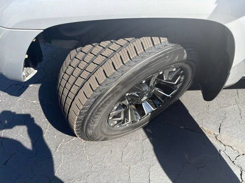 Used 2021 Toyota 4Runner SR5 AWD/4WD image 18