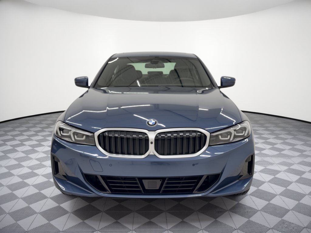 Certified 2025 BMW 330i Sedan RWD image 6