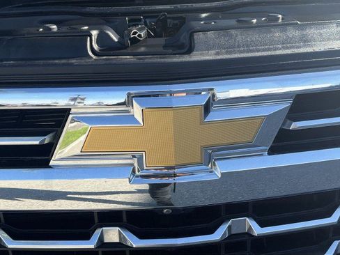 Used 2022 Chevrolet Silverado 1500 LTZ w/ LTZ Premium Package image 31