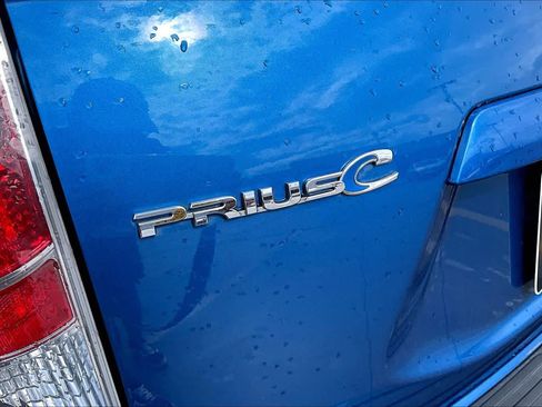 Used 2013 Toyota Prius C One image 29