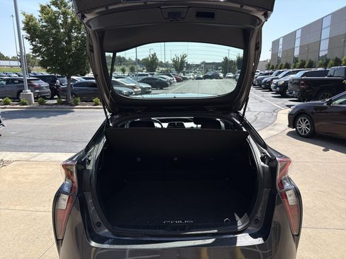 Used 2016 Toyota Prius Two FWD image 30