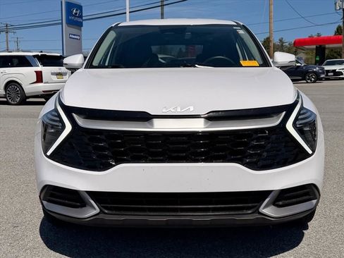 Used 2025 Kia Sportage EX FWD image 17