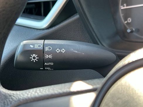 Used 2024 Toyota Corolla LE FWD image 27
