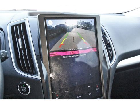 Certified 2024 Ford Edge SE image 23