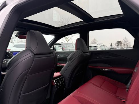 Used 2023 Lexus RX 500h F Sport image 16