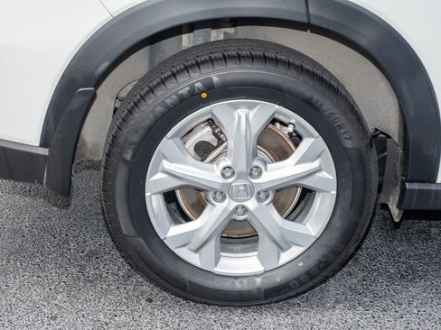 Certified 2024 Honda HR-V LX image 42