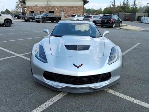 Used 2015 Chevrolet Corvette Z06 w/ 2LZ Preferred Equipment Group image 2