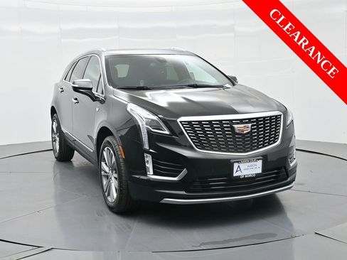 Used 2025 Cadillac XT5 Premium Luxury image 3