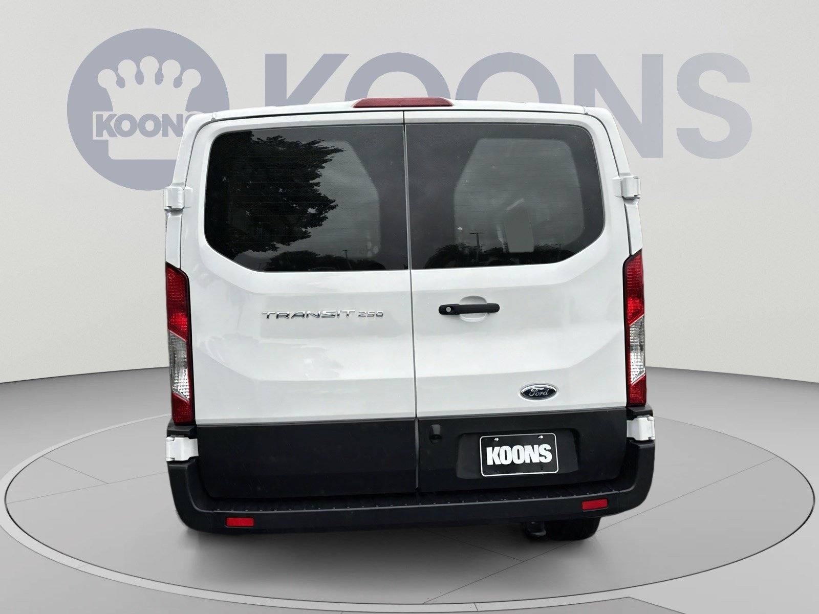 Used 2025 Ford Transit 250 Low Roof RWD image 5