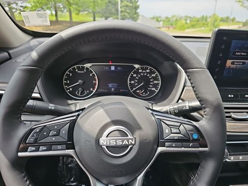 Used 2025 Nissan Altima 2.5 SL AWD/4WD image 23