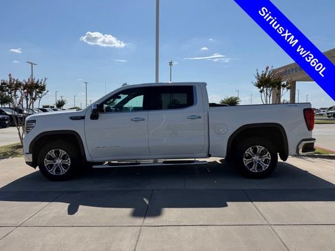 Used 2024 GMC Sierra 1500 SLT AWD/4WD image 10