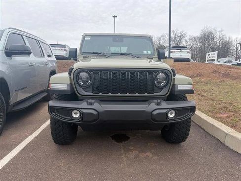 Certified 2025 Jeep Gladiator Willys image 2