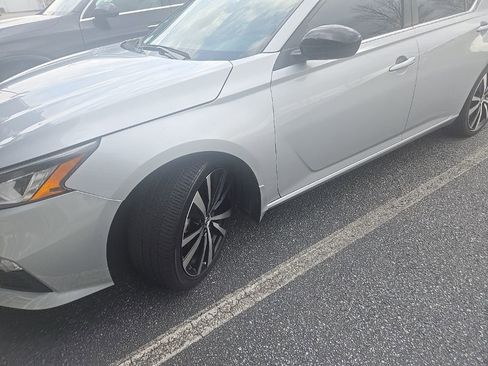 Used 2022 Nissan Altima 2.5 SR image 15