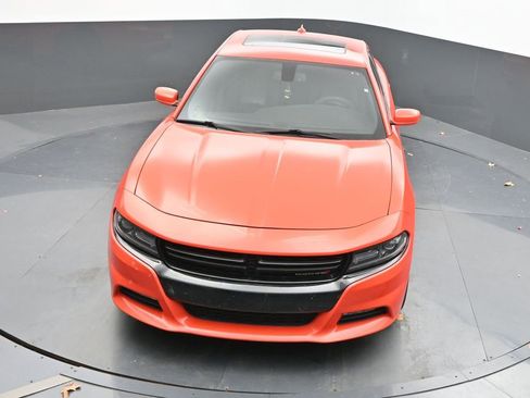 Used 2017 Dodge Charger R/T w/ Plus Group image 30