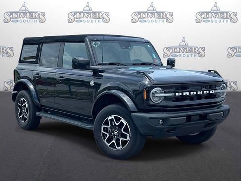 Used 2022 Ford Bronco Outer Banks AWD/4WD image 1