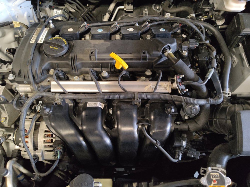 Used 2018 Hyundai Elantra SEL FWD image 29